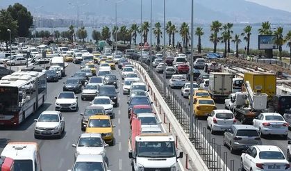 İzmir’de akşam trafiği raporu: Hangi caddelerde sıkışıklık var?