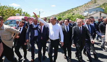 Özel 'Hain' sloganlarını susturdu: Öfke sözlerini kenara bırakın, öfkeyi mücadeleye çevirin