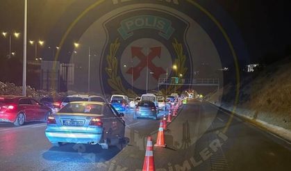 Bayraklı Tünelleri’nde asfalt çalışması: Karşıyaka yönündeki çalışma sabaha kadar sürecek