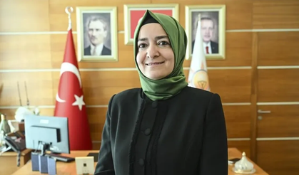 Fatma Betül Sayan Kaya AKP'den ihraç edildi