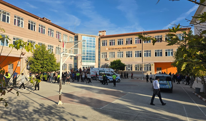Turgutlu'daki saldırıda 11 yaralı... Adalet Bakan Yardımcısı Tuncay: Üç çocuğumuzun durumu iyiye gidiyor