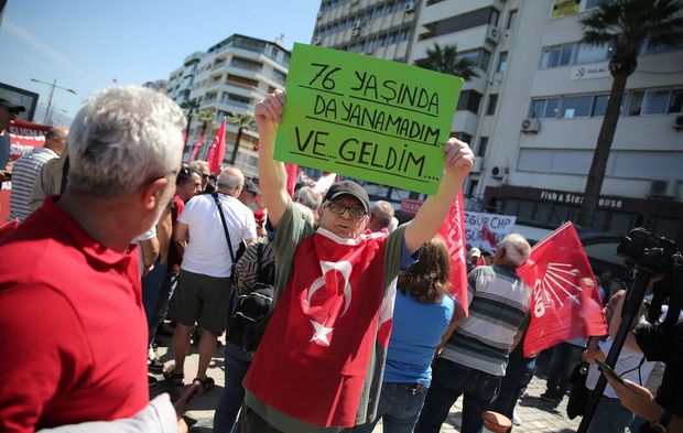 Özgür Özel’in İzmir Mitingi’nden kareler
