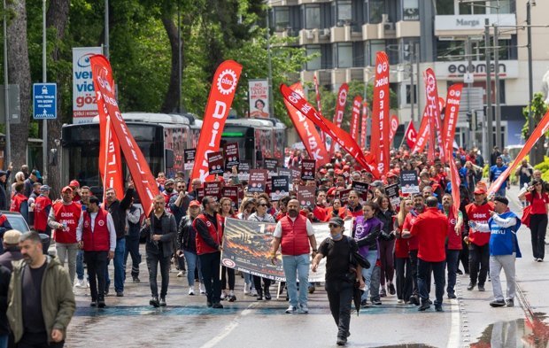 İzmir’de 1 Mayıs’tan kareler