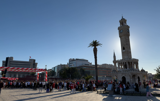 İzmir'de milli maç heyecanı
