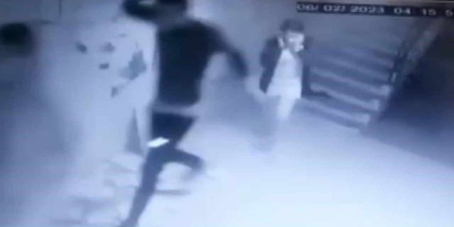 Deprem anında bina duvarlarının patlaması böyle görüntülendi