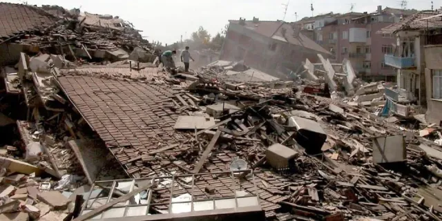 Fransız deprem bilimciden Marmara için uyarı: 7.6 üzerinde...