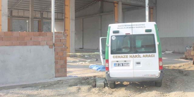 Manisa'da iş kazası: Beton zemine düşen işçi öldü!