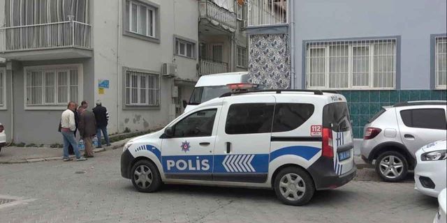 Denizli'de bir polis evinde ölü bulundu!