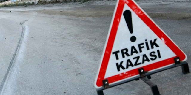 Antalya'da kaza! Depremden kaçtılar trafik kazasında can verdiler!