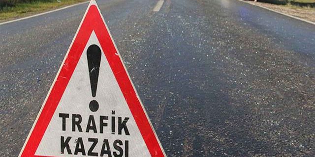 Balıkesir'de minibüs tıra çarptı: 2 kişi hayatını kaybetti, 4 kişi yaralı!
