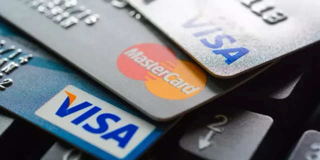 Z kuşağının kredi kartı borcu diğer tüm nesillerden daha hızlı artırıyor