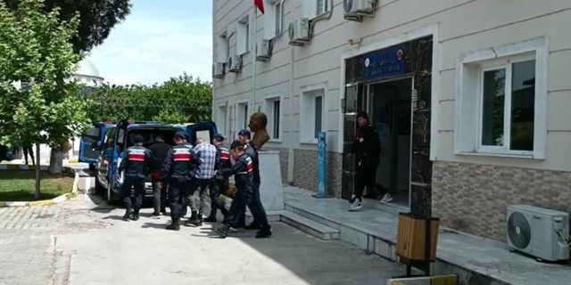 İzmir'de vatandaşı bu yalanla kandırıp, 150 bin TL'lik ziynet eşyasını çaldılar