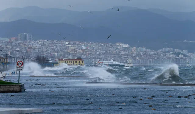 İzmir için yarın kritik uyarı: Kuvvetli fırtına geliyor