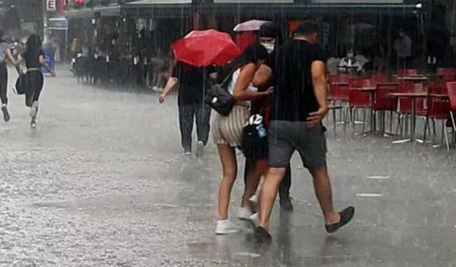 İzmirliler dikkat! Meteoroloji uyardı yağmur geliyor!