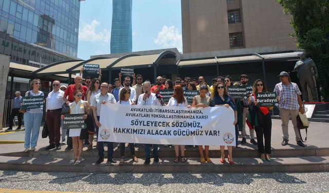 İzmir Barosu'ndan açıklama: Ayakta kalmakta güçlük çekiyoruz