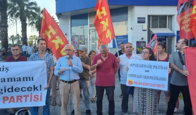İzmir’de sığınmacı protestosu: Ya Batı’ya ya da ülkelerine gidecekler!
