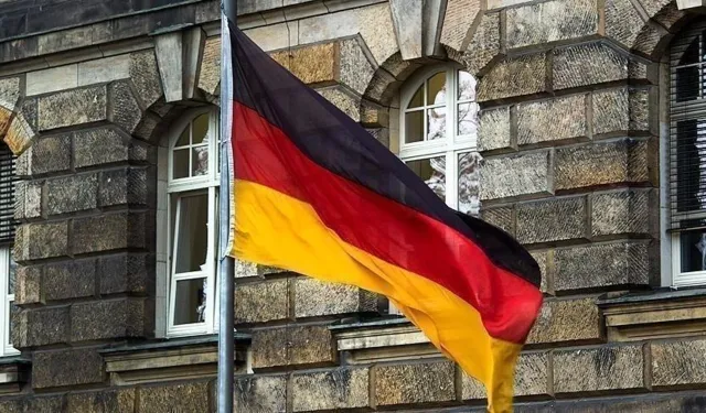 Almanya'da camiye tehdit mektubu: O gün uzak değil