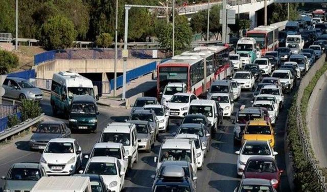 İzmir'deki araç sayısı arttı! TÜİK son rakamı açıkladı!