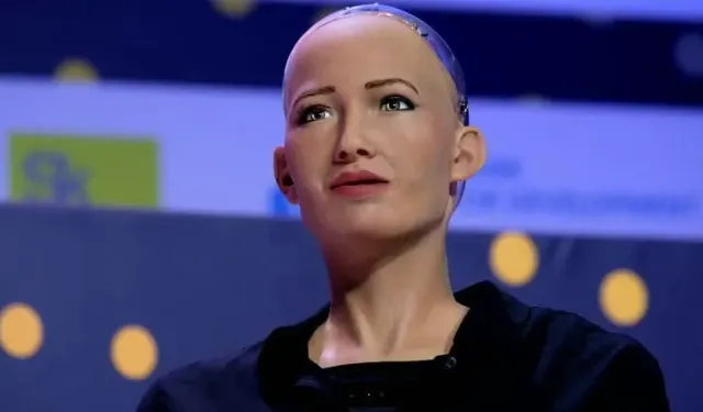 Ünlü robot Sophia, 'Mevzular Açık Mikrofon'a katılacak