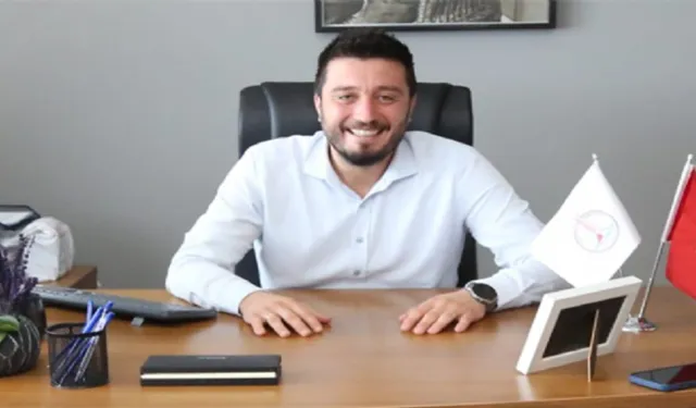 Cemil Tugay, Karşıyaka Belediyesi'ne genç başkan yardımcısı atadı