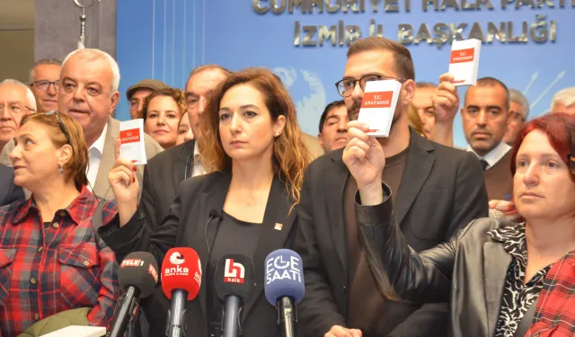 CHP İzmir’den anayasa krizi tepkisi | Halka çağrı: Bu darbe girişimini engelleyeceğiz
