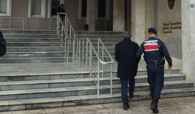 FETÖ'den aranan eski hakim Manisa'da yakalandı