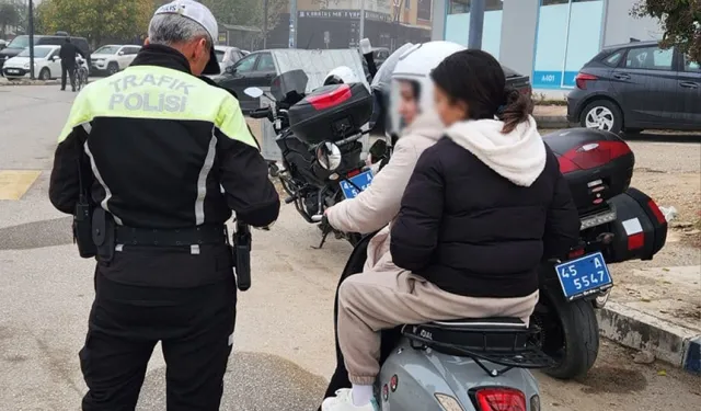Manisa’da motosiklet sürücülerine ceza yağdı