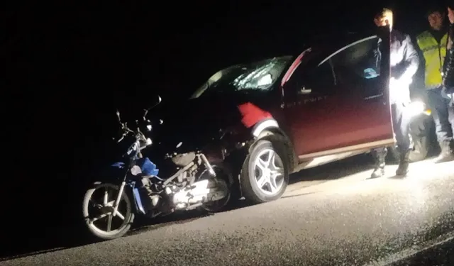 Muhtar otomobili ile motosikleti ezdi: 1 ölü, 1 ağır yaralı   
