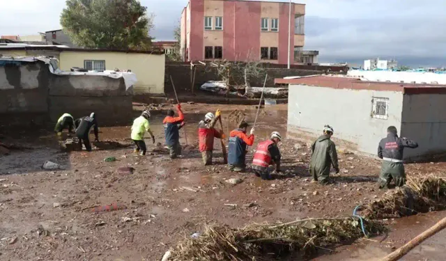 İki ilimizde sel felaketi: 5 kişi öldü