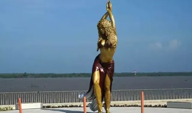 6 buçuk metre uzunluğunda: Shakira'nın heykeli dikildi