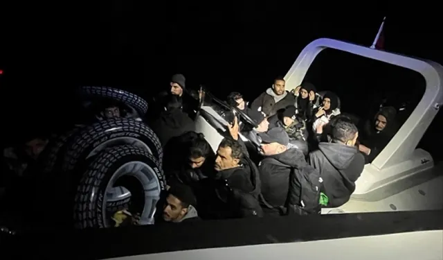 Datça açıklarında 21 düzensiz göçmen kurtarıldı