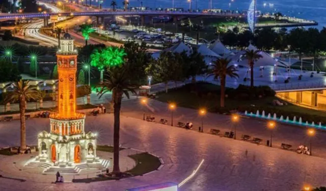 İzmir’in kalbinde yeni yıl buluşması: Ücretsiz festival 31 Aralık’a kadar sürecek