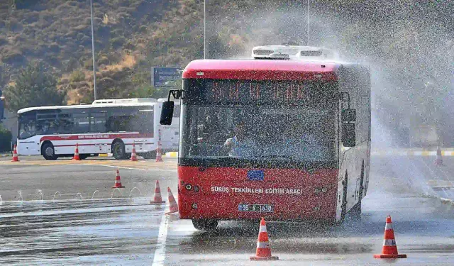 İzmir'de şoför adaylarına yoğun eğitim: 47 kişi işbaşı yaptı