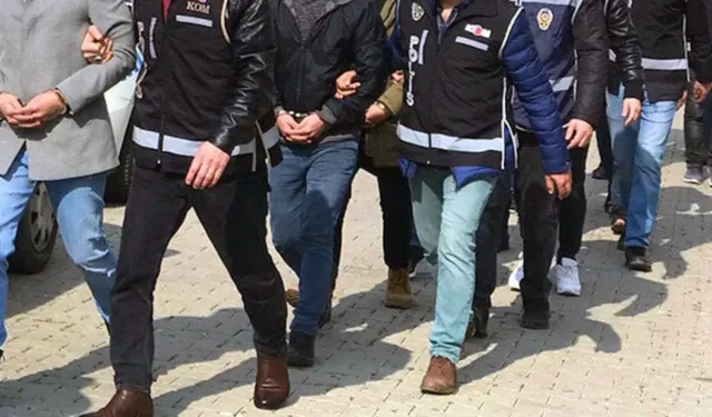 İzmir'de zehir tacirlerine geçit yok: 7 zanlı tutuklandı