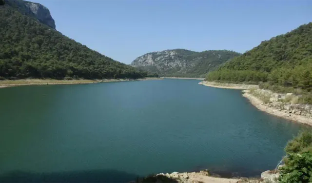 İzmir susuz kalacak mı? Barajların son durumu açıklandı