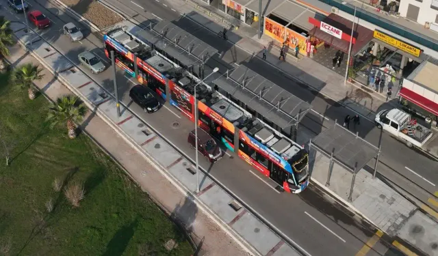 İzmir’de tramvay hattında araç arızası: Seferlerde gecikme yaşanıyor