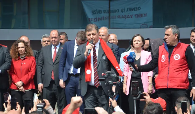 Tugay DİSK'in işçi buluşmasında konuştu: AKP kırmızı kart görmezse bizi kötü günler bekliyor