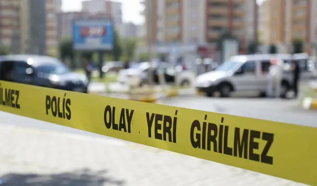 İzmir Büyükşehir Belediyesi Koordinatörüne bıçaklı saldırı: Hastaneye kaldırıldı