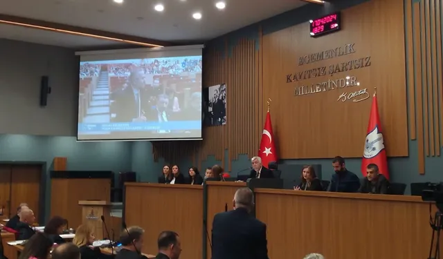 Konak Belediyesi’nde faaliyet raporu tartışması: AKP reddetti, CHP gerçekleri hatırlattı!