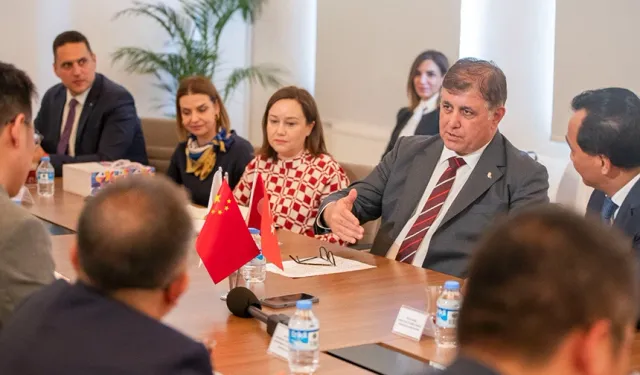 Başkan Tugay, Çinli yatırımcıları İzmir’e davet etti
