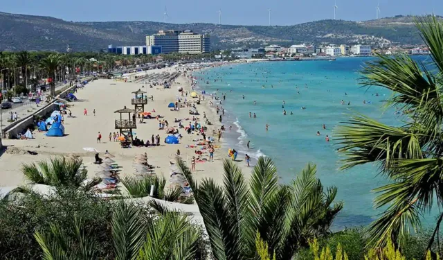 İzmir’de 2025 yazının favori 15 ücretsiz plajı ve koyu