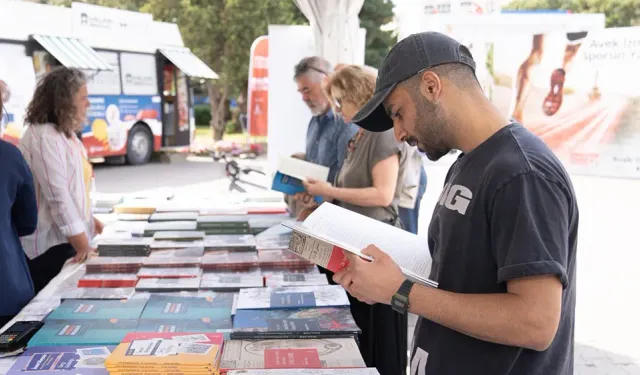 Edebiyatta İzmir vurgusu: Büyükşehir yayınlarından 9 yeni kitap