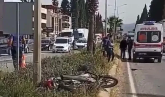 İzmir'de acı kaza: Aracın çarptığı motosikletteki çift hayatını kaybetti