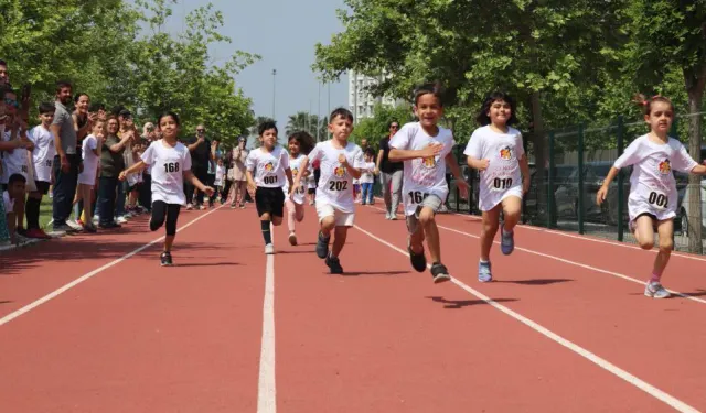 İzmir'de çocuklar kanser hastası arkadaşları için koştu
