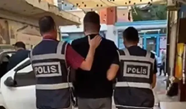 İzmir'de yasa dışı silah ticareti yapan çift tutuklandı