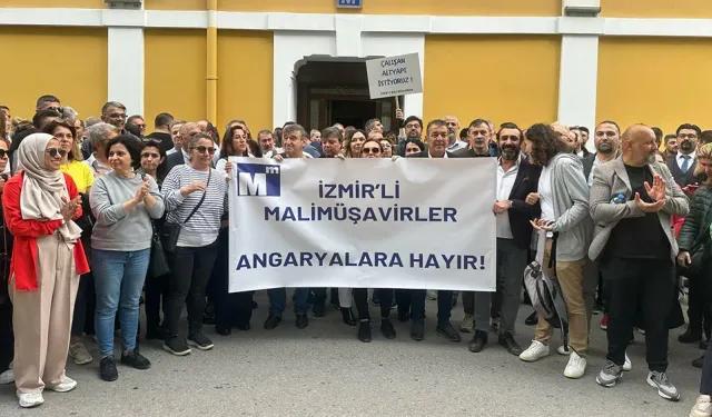 Mali müşavirlerden İzmir'de eylem: Angaryalara hayır!