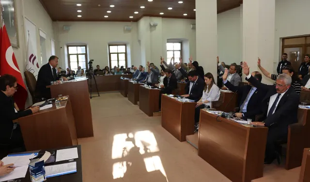 Urla'da yeni dönemin ilk meclis toplantısı yapıldı
