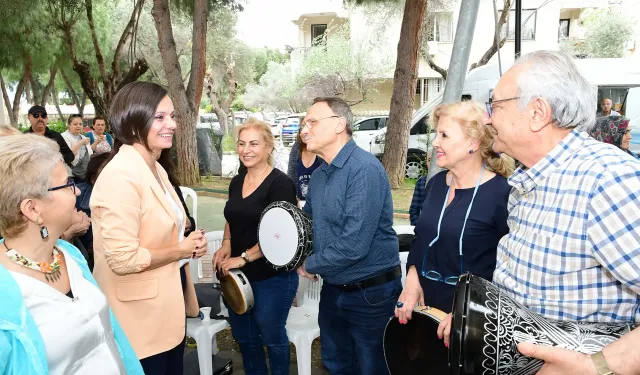 Karabağlar sağlıklı yaşlanıyor: Başkan Kınay YAŞAM'ın çınarlarıyla buluştu