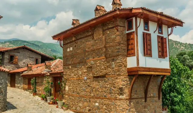 Geçmişi çok eskilere dayanıyor: İzmir'in dünyaca ünlü köyü