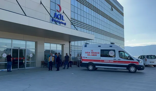 Burdur’da diyaliz skandalı: Hastalar fenalaştı, Valilik merkezi kapattı